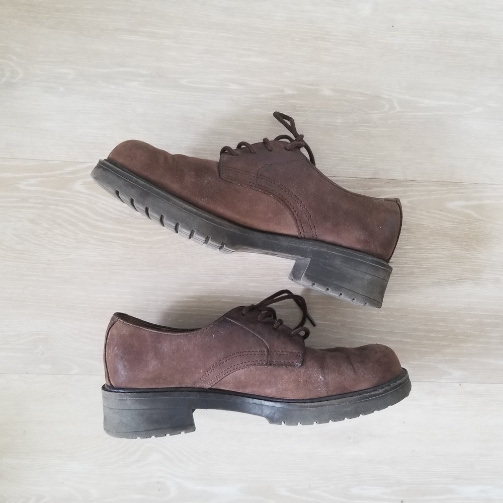 Vintage brown leather Bass shoes